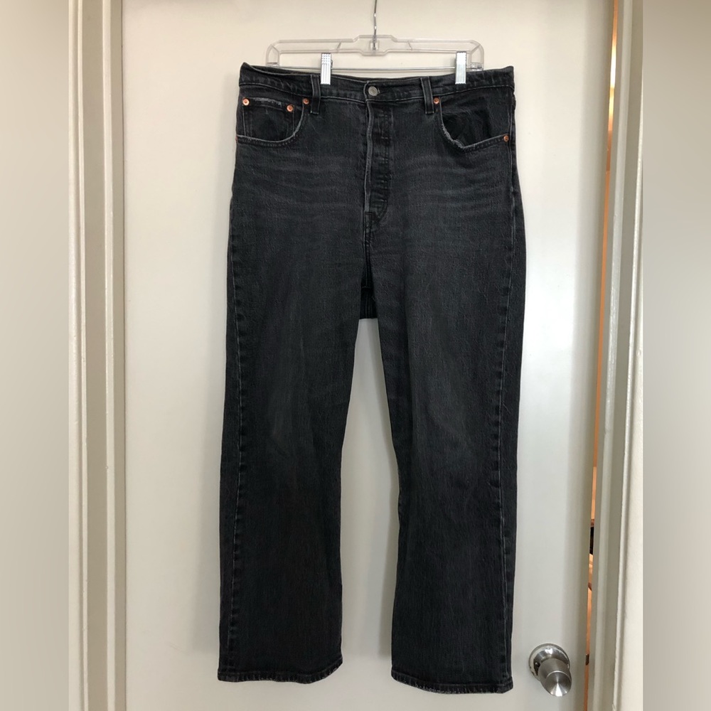 Levi’s black Ribcage jeans 32 high waisted